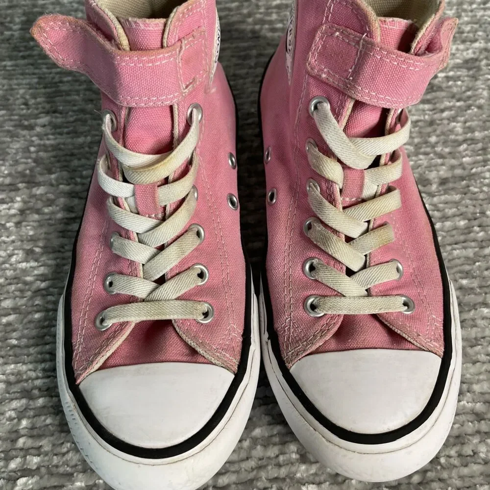 CONVERSE CHUCK TAYLOR ALL STAR - Girls PINK !! Size 3Y
